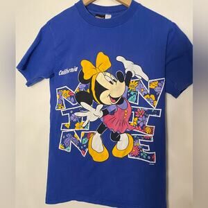 Sherry’s best vintage womans Minnie Disney tee - s